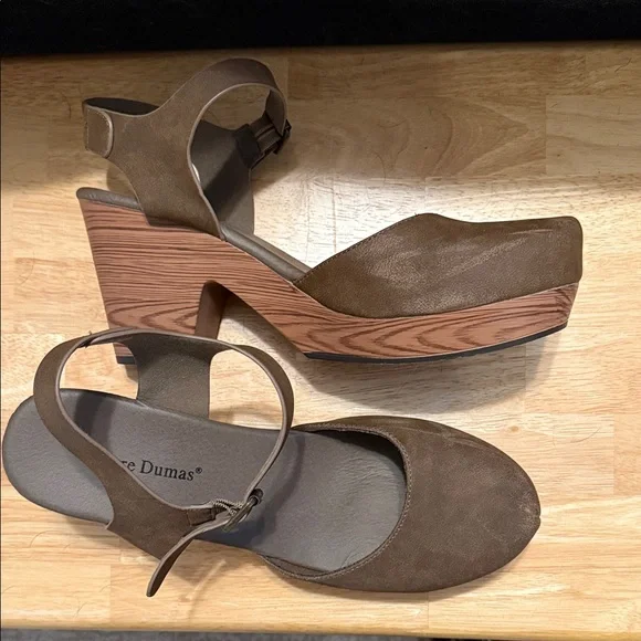 Pierre Dumas Brown Women's Mules with Buckle Strap - Picture 3 of 6